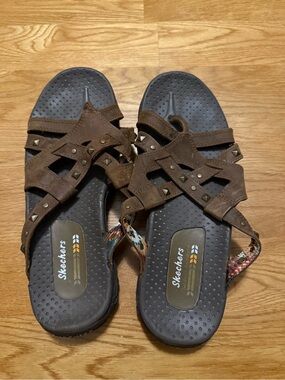 Skechers women’s   Brown Leather Strappy Sandals